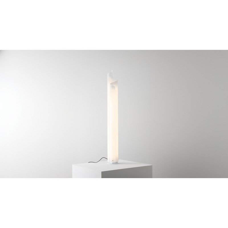 Artemide Chimera Floor Lamp - Design by Vico Magistretti Artemide Chimera Floor Lamp - Design by Vico Magistretti