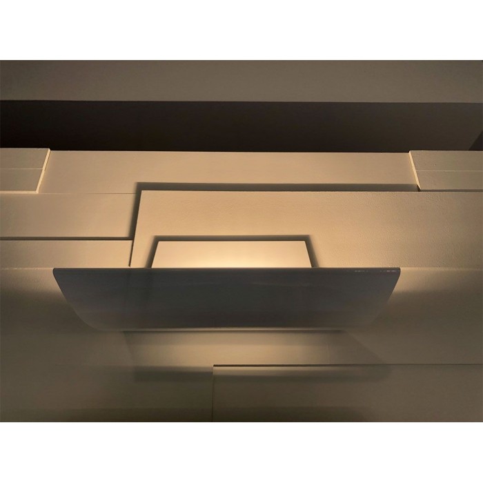 Artemide Tities 70 parete bianco