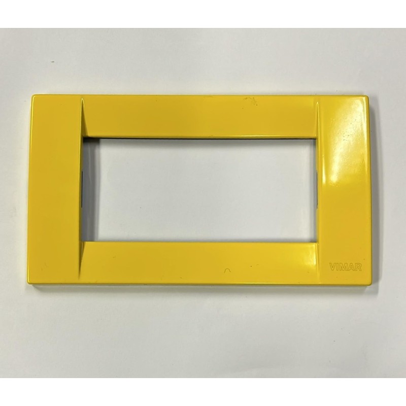 Vimar 16754.02 Rondo Plate 4 Modules - Yellow Metal Vimar 16754.02 Rondo Plate 4 Modules - Yellow Metal
